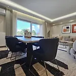 Elegant Vip Apartment - Athens Town