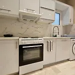 J&G Luxury Apartment - Athens Town