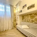 Central Apartment For Two In Kypselis 61