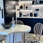 Lagonisi Luxury Appartment 2 By The Sea