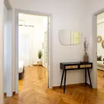 Timeless Charm In Kolonaki,Vintage Elegance In Athens!