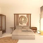 Athena'S Cozy Apartment With A Roof Top