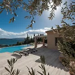 Villa Chrysanthemum Pool-Seaview