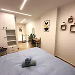 City Center Varvakios Market Modern Cozy House