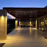 C'Est La Vie Beach Villa