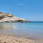 C'Est La Vie Beach Villa