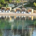 Amethyst Selene Paleros Couple'S Hideaway