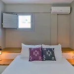 Theros Suites