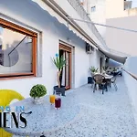 Spacious Apt At Historical Center Of Athens 4&2 Ppl
