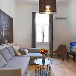Elegant, Affordable Apartment With A Fireplace