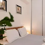 Modern Studio Apartment A