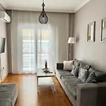 Vivian Modern Apartment