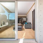 Artistic 2Bdr Flat W Terrace & City View In Centre