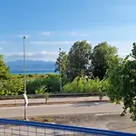 Gentle Breeze Apartment