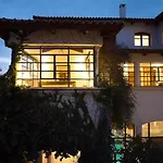 Ma Maison Downtown Villa N°8, Indoor Heated Pool