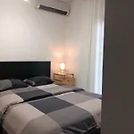 Dimo'S Apartment