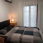 Dimo'S Apartment