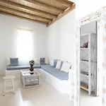 Serene Villa With Terrace And Views