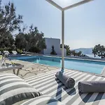 Traditional Villa With Swimming Pool