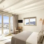 Nice Villa At Kalafatis Beach