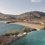Luxurious Villa In Serene Atmosphere