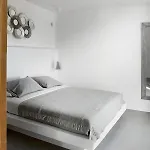 Mykonos Sunset Suite With Jacuzzis