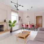 Ample 3Br Family Property In Marousi By Upstreet