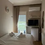Av Luxury Accommodations 3