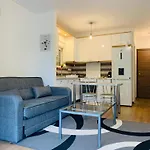 Alex Comfort Room