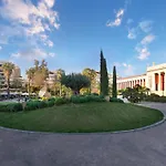 Comfortable Apartment Next To Museum And Park