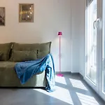 Daedalus Minimal 1Bedroom Bliss