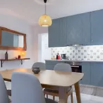 Pythagoreio Urban Living