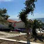 Acroterra - Easy Living