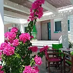 Nigdeli Studios