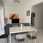 Piraeus New Hotel