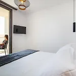 Vlashi Apartments