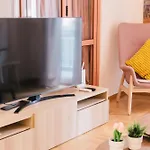 Cozy Koukaki Apartment
