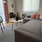 Elegant Glyfada Apartment-Private Garden-Near Metro