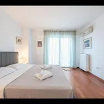 Adelos Group Stay In Elliniko