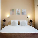 Kamena Elegance