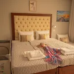 Lucky Rooms