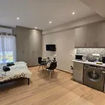 Dream Home Apartment By Metro