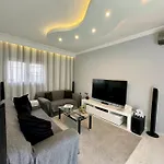 Zillion Home - Modern & Lux Stay In Kalamaria By Tt