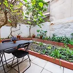 Quiet Apartment With A Garden At Exarcheia