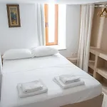 Giacomo Tinos, Cozy Maisonette In Tinos Town