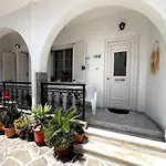 Rumi'S Paros House In The Heart Of Parikia