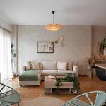 Liv - Seaside Getaway In Glyfada