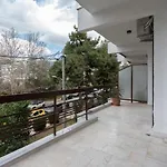 Liv - Seaside Getaway In Glyfada