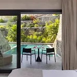 Aeonic Suites & Spa - Only Adults
