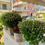 Theoxenia Paralio Astros